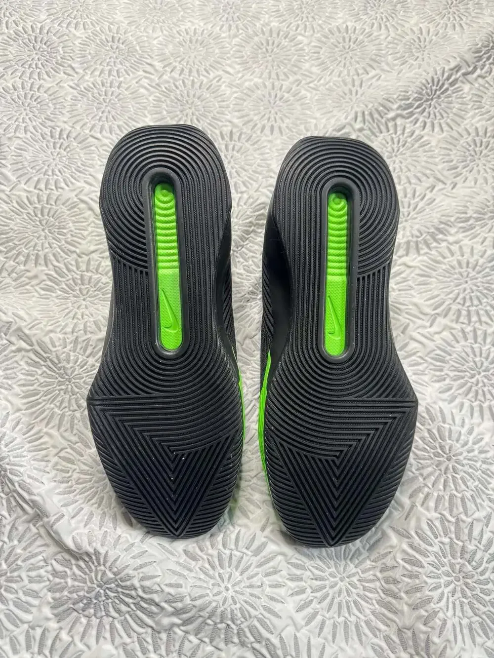 Nike G.T. Jump Academy Black Green Strike Basketball Shoes 11 Men’s FV5524-001